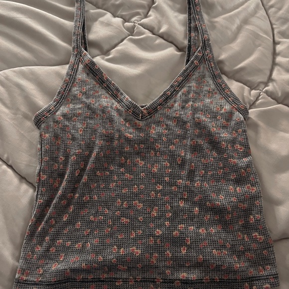 very light size S tank!! never worn! - Picture 1 of 2
